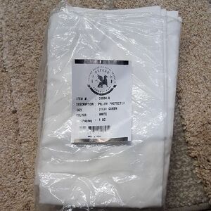 NWT (12) Oxford T180 21" x 31" Queen Sz White Cotton/Polyester Pillow Protector/
